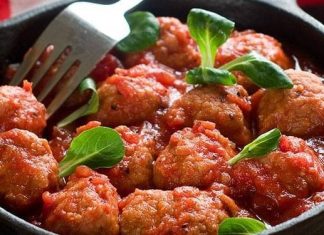 Recette Boulettes de Viande à la Tomate Épicées et Moelleuses